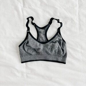 GRAY & BLACK! ACTIVE SPORTS BRA!